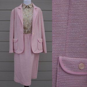 Sold.Vintage knit boucle Skirt and Blazer/Cardigan set